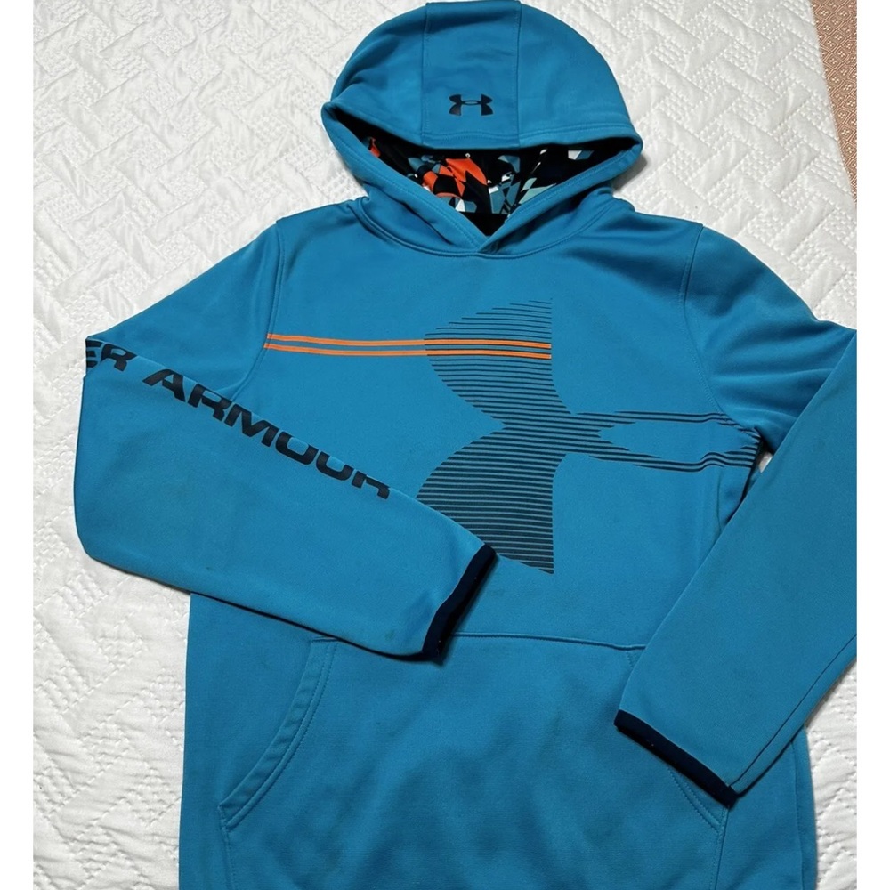Boys youth large UNDER ARMOUR hoodie